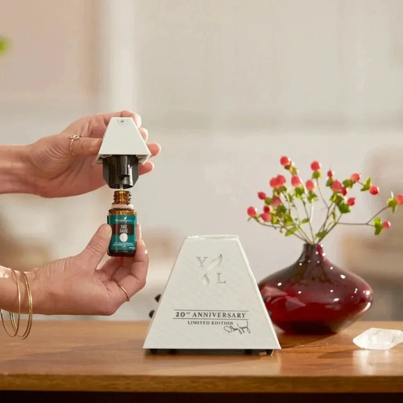 Young Living AromaLux Atomizing Oil Diffuser 20th Anniversary Limited Edition - Picture 11 of 14